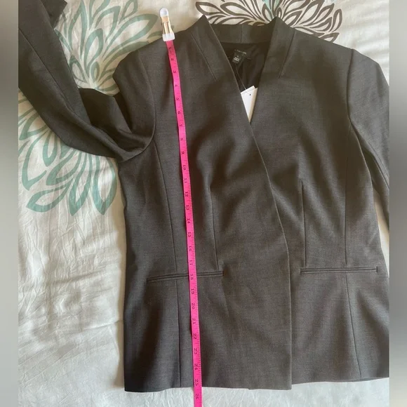 Women's Gray Blazer, Size 12 - Picture 7 of 15